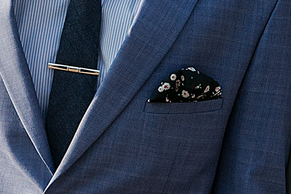 How to Wear a Pocket Square in 5 Different Ways