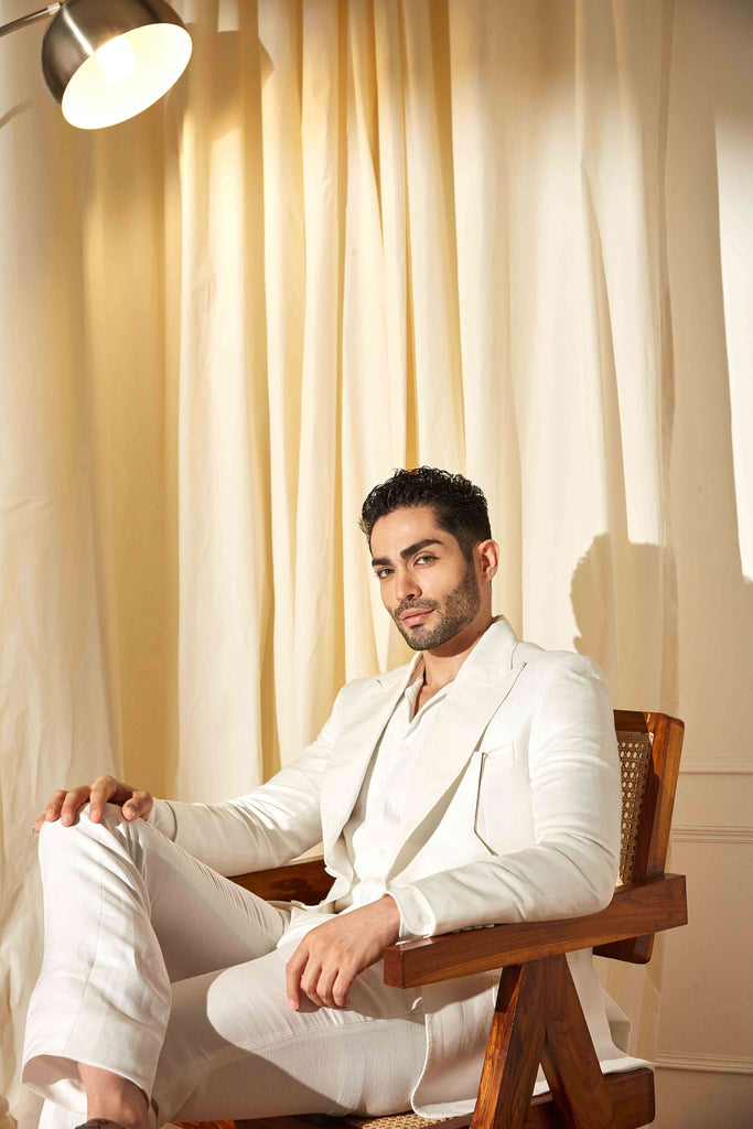 Vanilla Breeze Single-Breasted Suit